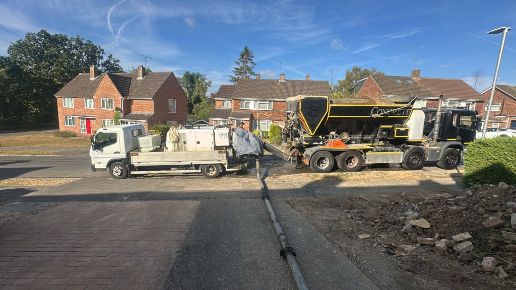 Volumetric Concrete Mixer & Pump Truck Setup Edgware